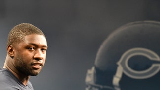 Next Story Image: Chicago Bears sign LB Roquan Smith after holdout